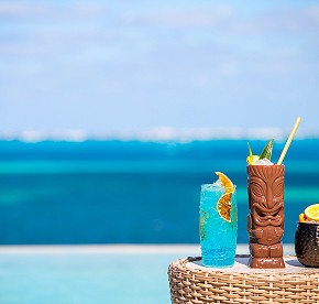 Discover what it is like to be on top of the world. Browse our collection of experiences through our Rooftop photo gallery.