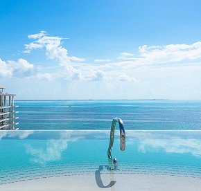 Discover what it is like to be on top of the world. Browse our collection of experiences through our Rooftop photo gallery.