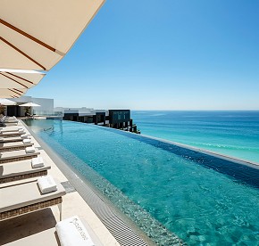 Photo gallery of the most luxury rooftop bar in Los Cabos. Amazing spot with an stunning infinity pool and expansive ocean views at Garza Blanca Resort.