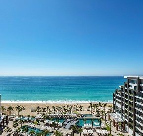 Photo gallery of the most luxury rooftop bar in Los Cabos. Amazing spot with an stunning infinity pool and expansive ocean views at Garza Blanca Resort.