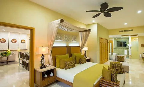 Three Bedroom Panoramic Suite