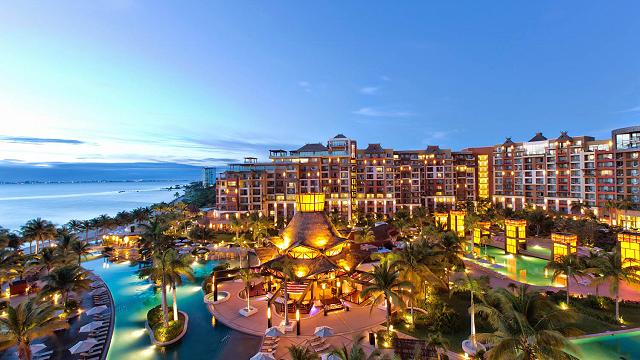 Villa del Palmar Cancun Luxury Beach Resort & Spa