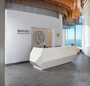 See our photo gallery to know all the spa services available for ladies & gentleman. Hydrotherapy circuit, beauty salon, relaxing suites, sauna and more.